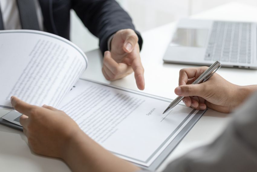 accompagnement des directions juridiques et commerciales dans leur stratégie de développement de leur entreprise sous forme de franchise ou de licence de marque